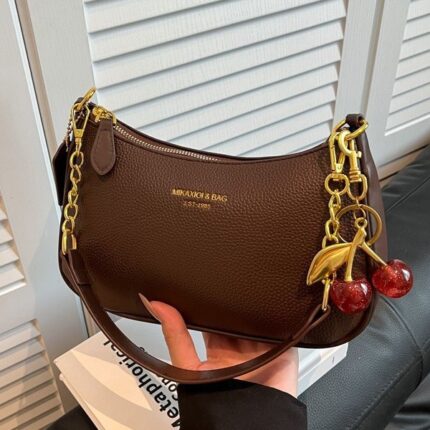 Versatile One Shoulder Crossbody Chain Dumpling Bun