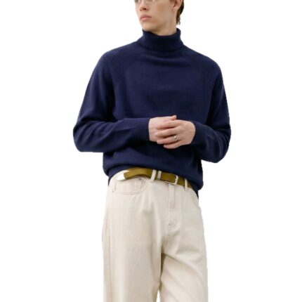 High neck long sleeved sweater